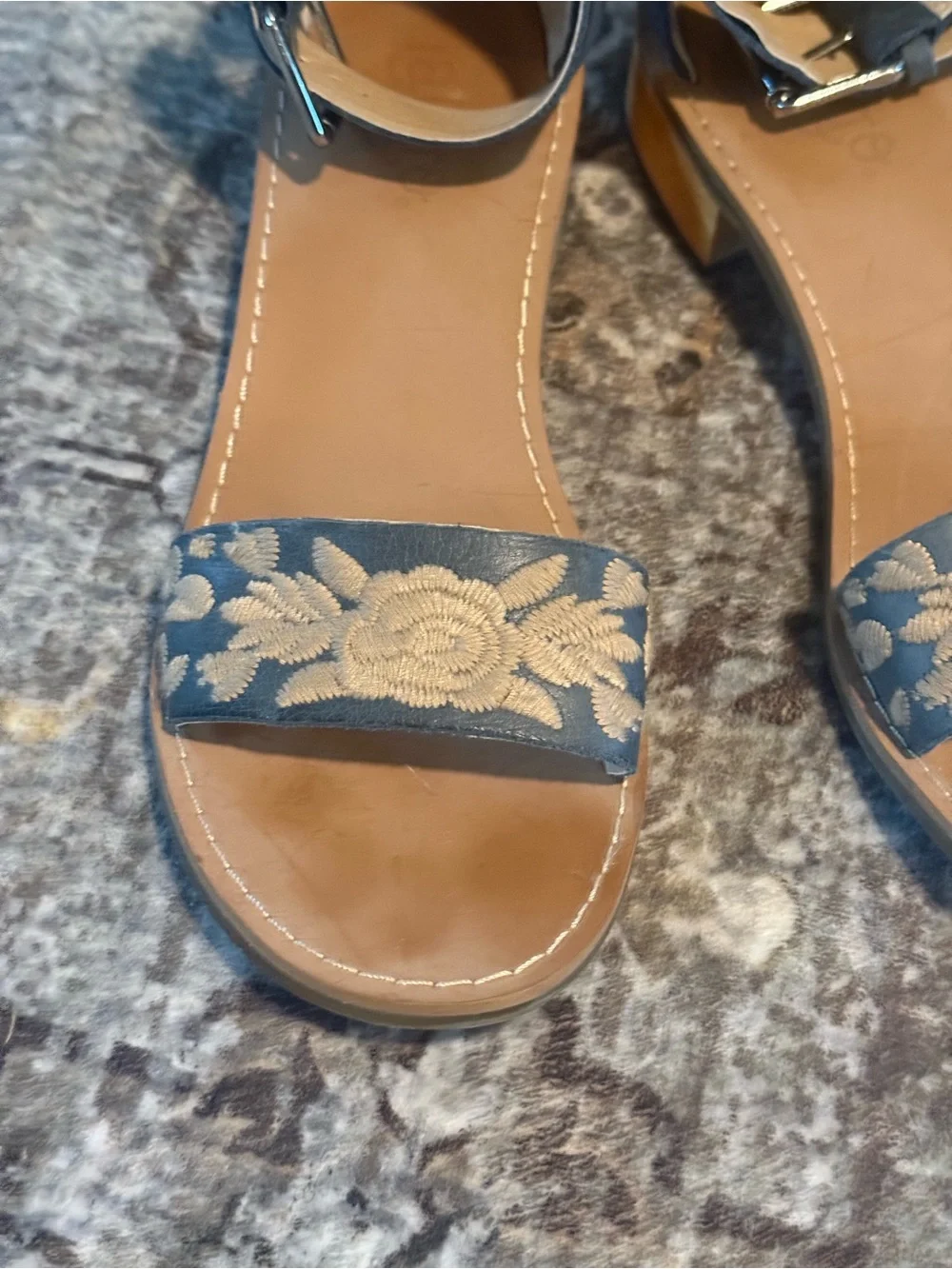 👡 Latigo Women’s Floral Embroidered Sandals in Denim Blue Leather Size 11